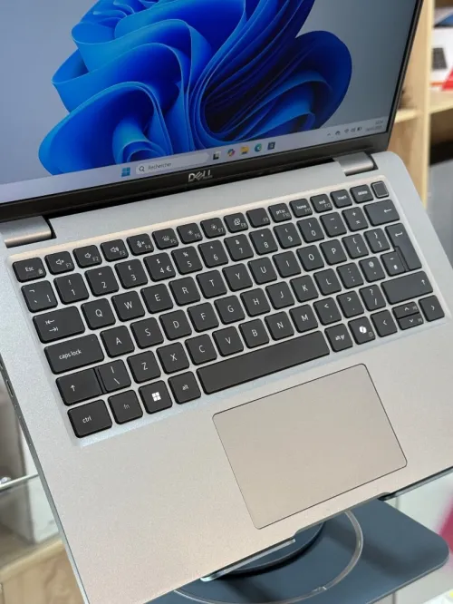 DELL LATITUDE 5450 ULTRA 5 135H 16GO 256GO SSD TACTILE 