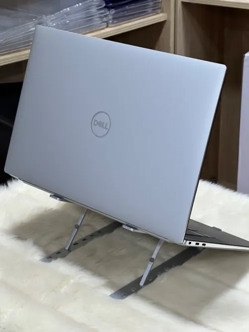 DELL XPS 15 9520 I7 12700H 16GO DDR5 1TO SSD NVIDIA GEFORCE RTX3050Ti 4GO 4K OLED TACTILE 