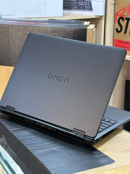 HP OMEN 16Z AP000 AMD RYZEN 9 8940HX 16GO 512GO SSD NVIDIA GEFORCE RTX5060 8GO NEUF SOUS EMBALLAGE
