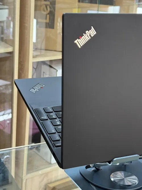 LENOVO THINKPAD T15 GEN 2 I7 1165G7 32GO 512GO SSD NVIDIA GEFORCE MX450 2GO 