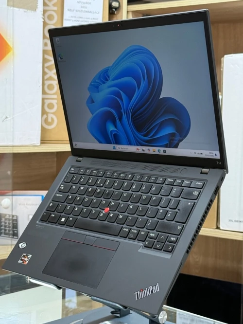 LENOVO THINKPAD T14 GEN 3 AMD RYZEN 7 PRO 6850U 16Go 256GO SSD NVME 