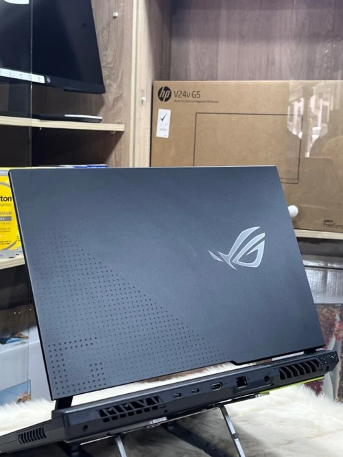 ASUS ROG STRIX G513RM ECRAN 15.6" 3K LED 165HZ 3MS RYZEN 7 6800H 16GO 1TO SSD RTX3060 6GO WINDOWS 11