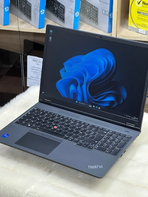 LENOVO THINKPAD P16v I7 13700H 32GO 1TO SSD NVIDIA RTX A1000 6GO 