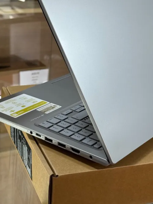 ASUS VIVOBOOK 15 X1504V I5 1334U 8GO 512GO SSD NEUF SOUS EMBALLAGE