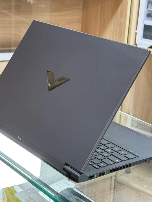 HP VICTUS 16 S0XXX AMD RYZEN 7 7840HS 16GO 512GO SSD NVIDIA GEFORCE RTX4070 8GO GDDR6