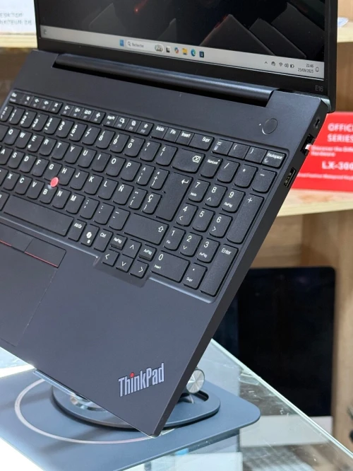 LENOVO THINKPAD E16 Gen 2 AMD RYZEN 5 7535Hs 16GO 256GO SSD NVME 
