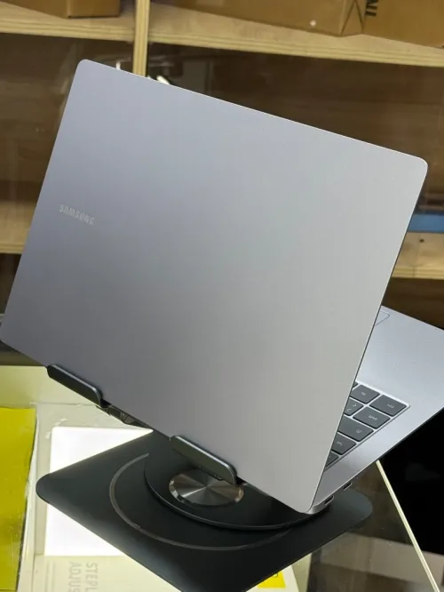 SAMSUNG GALAXYBOOK 4 EDGE SNAPDRAGON X ELITE X1E8010C 16GO 512GO SSD 3K AMOLED 2X TACTILE