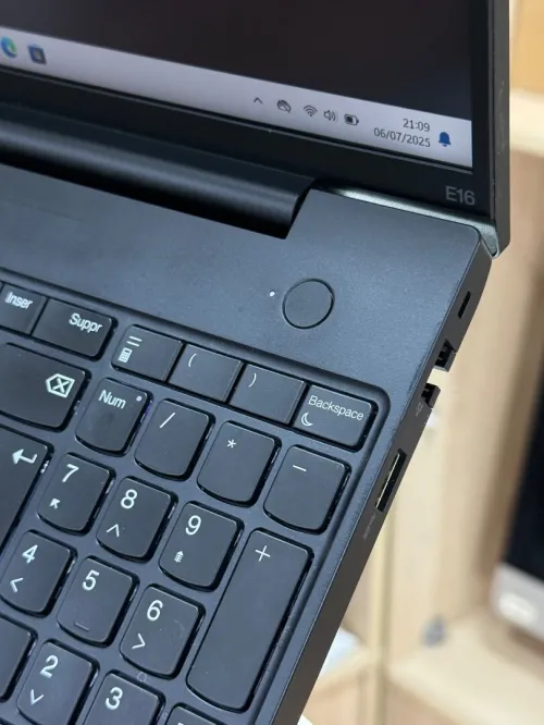 LENOVO THINKPAD E16 AMD RYZEN 7 7730U 16GO 512GO SSD NVME 