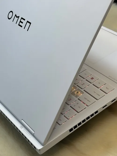 HP OMEN TRANSCEND 16-U0XXX I9 13900HX 16GO 1TO SSD NVIDIA GEFORCE RTX4060 8GO