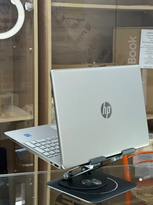 HP LAPTOP 15 DY5XXX I3 1215U 8GO 512GO SSD 