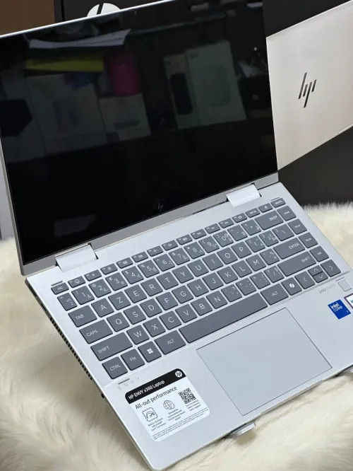 HP ENVY X360 14-ES1023DX CORE 7 150U 16GO 512GO SSD TACTILE X360 NEUF SOUS EMBALLAGE 