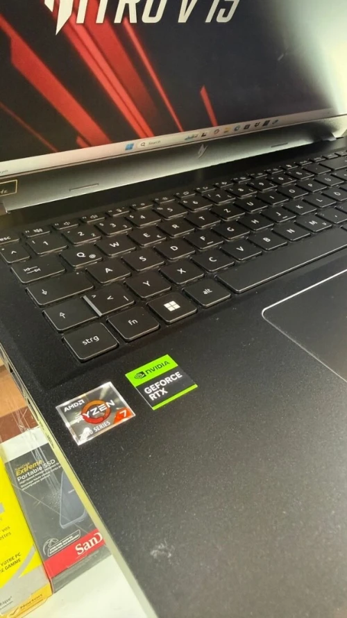 ACER NITRO V15 ANV15 AMD RYZEN 7 7735HS 16GO 1TO SSD NVIDIA GEFORCE RTX4060 8GO GDDR6