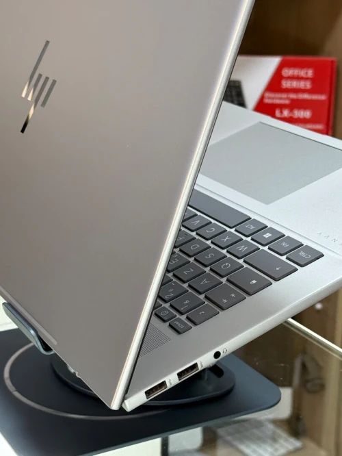 HP ENVY 17 CW0XXX I7 1355U 16GO 512GO SSD NVIDIA GEFORCE RTX3050 4GO GDDR6