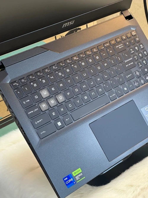 MSI CYBORG 15 B13VFK I7 13620H 16GO DDR5 512GO SSD NVIDIA GEFORCE RTX4060 8GO NEUF SOUS EMBALLAGE 