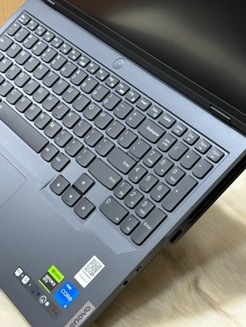 LENOVO LEGION PRO 5 16IRX8 I5 13500HX 16GO 512GO SSD NVIDIA GEFORCE RTX4050 6GO NEUF SOUS EMBALLAGE 