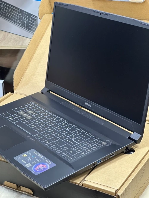 MSI KATANA 17 B13UDXK I5 13420H 16GO 512GO SSD NVIDIA GEFORCE RTX3050 6GO NEUF SOUS EMBALLAGE 