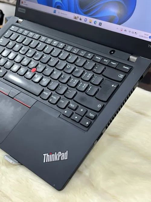 LENOVO THINKPAD T14 GEN 4 I7 1185G7 16GO 512 SSD ECRAN 14 FULL HD WIN 11 ORIGINAL 