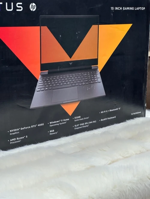 HP VICTUS 15 FB2082WM AMD RYZEN 5 8645HS 8GO DDR5 512GO SSD NVIDIA GEFORCE RTX4050 6GO NEUF SOUS EMB