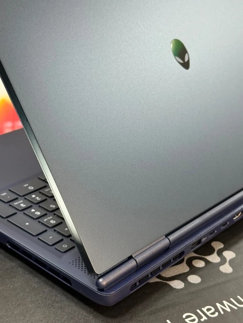 ALIENWARE AURORA 16 BLEU INTEL CORE 7 240H 16GO 1TO SSD NVIDIA GEFORCE RTX5050 8GO GDDR7 NEUF SOUS