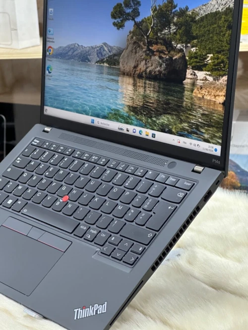 LENOVO THINKPAD P14s I7 1260P 16GO 1TO SSD NVIDIA T550 4GO GDDR6 