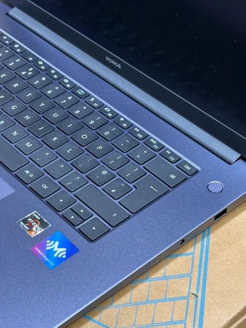 HONOR MAGICBOOK 15 BMH-WDQ9HN AMD RYZEN 5 5500U 8GO 512GO SSD NEUF SOUS EMBALLAGE 