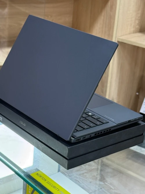 ASUS ZENBOOK DUO UX3406CA INTEL CORE ULTRA 9 285H 16GO 1TO SSD INTEL ARC 140T 8GO NEUF