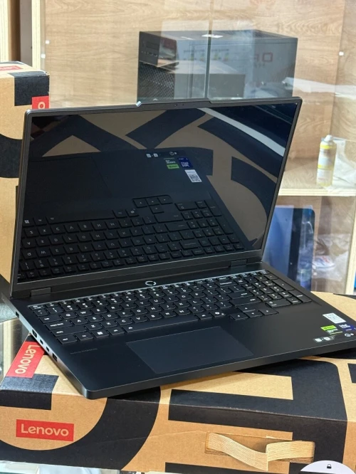 LENOVO LEGION PRO 5 16IAX10 ULTRA 7 255Hx 16GO 1TO SSD NVIDIA GEFORCE RTX5060 8GO GDDR7 OLED NEUF
