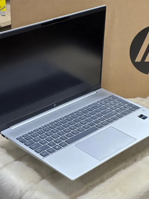 HP PAVILION PLUS 16-AB0XXX I5 13500H 16GO 512GO SSD NEUF SOUS EMBALLAGE 