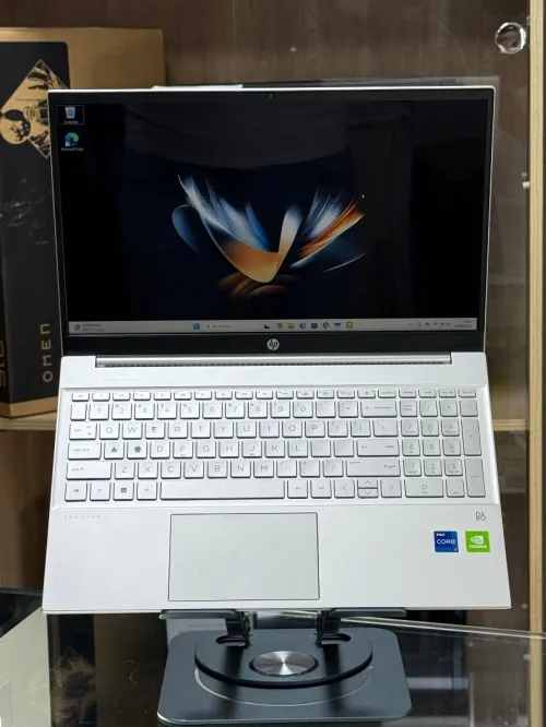 HP PAVILION 15 EG1XXX I7 1195G7 16GO 1TO SSD NVIDIA GEFORCE MX350 2GO TACTILE 