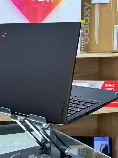 LENOVO THINKPAD X1 CARBON GEN 9 I7 EVO 1165G7 32Go 512GO SSD TACTILE 