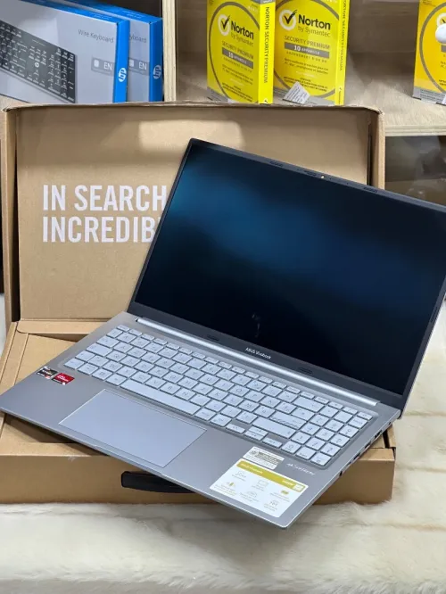 ASUS VIVOBOOK 15 M1505YA OLED AMD RYZEN 7 7730U 16GO 512GO SSD NEUF SOUS EMBALLAGE 