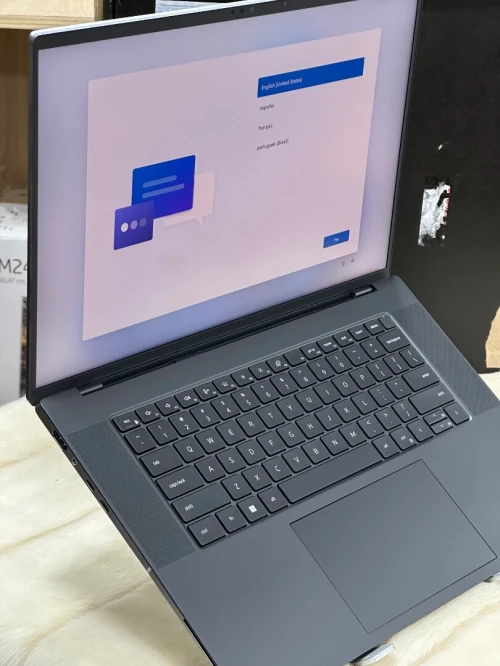 DELL PRECISION 5680 I7 13800H 32GO DDR5X 6000Mhz 1TO SSD NVME NEUF SOUS EMBALLAGE 