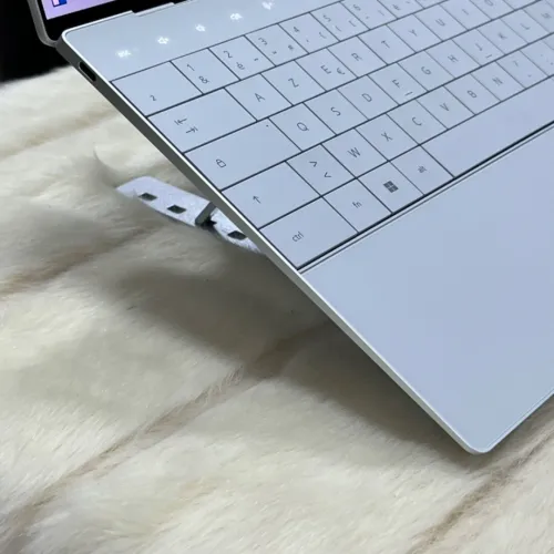 DELL XPS 13 9320 PLUS ECRAN 13.4" 4K OLED TACTILE I7 1360P 32GO 512GO SSD WINDOWS 11 ORIGINALE
