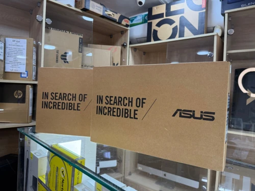 ASUS VIVOBOOK 15 X1504V I7 1355U 8GO 512GO SSD NEUF SOUS EMBALLAGE