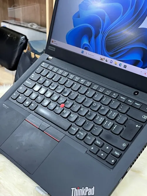 LENOVO THINKPAD T14 GEN 4 I7 1185G7 16GO 512 SSD ECRAN 14 FULL HD WIN 11 ORIGINAL 
