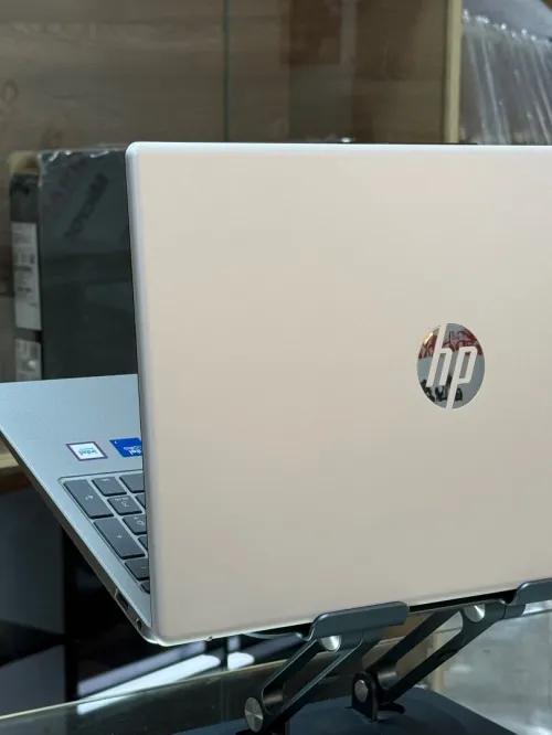 HP LAPTOP 15 FD1XXX INTEL CORE 7 150U 16GO 512GO SSD NVME
