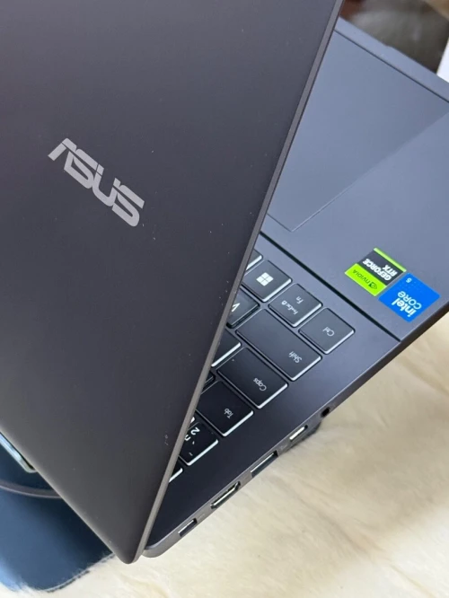ASUS VIVOBOOK FX3607VU ULTRA 5 210H 8GO DDR5 512GO SSD NVIDIA GEFORCE RTX4050 6GO NEUF SOUS EMBALL