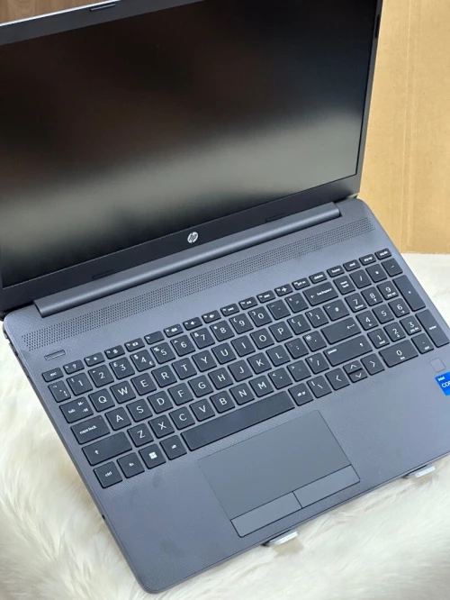 HP 250 G9 I5 1235U 16GO 512GO SSD NEUF SOUS EMBALLAGE 