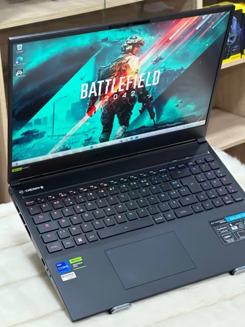 MEDION ERAZER MAJOR X20 I7 13700HX 16GO DDR5 1TO SSD NVIDIA GEFORCE RTX4070 8GO GDDR6 