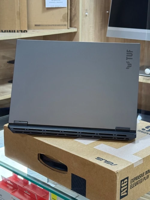 ASUS TUF A16 FA608UP AMD RYZEN 7 260w 16GO 1TO SSD NVIDIA GEFORCE RTX5070 8GO GDDR7 NEUF SOUS EMBALLAGE