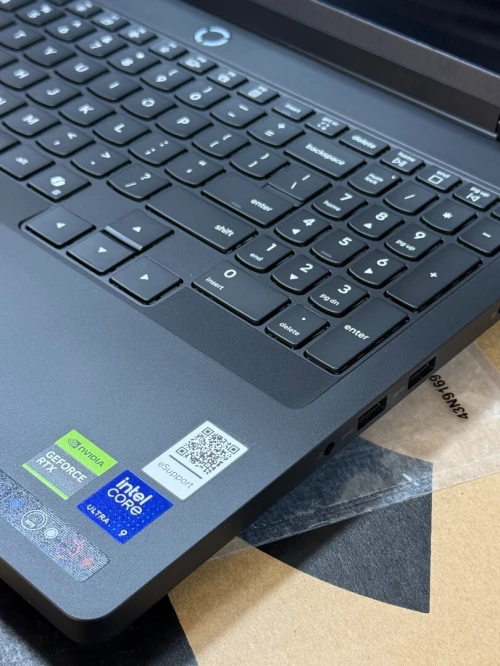LENOVO LEGION 5 PRO 16IAX10H INTEL CORE ULTRA 9 275HX 16GO 1TO SSD NVIDIA GEFORCE RTX5070Ti 12GO NEUF SOUS EMBALLAGE