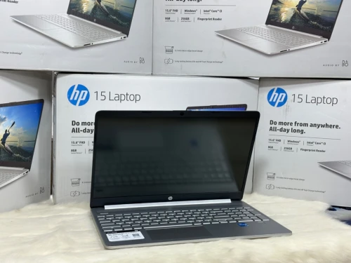 HP LAPTOP 15 DY1531WM I3 1215U 8GO 256GO SSD NEUF SOUS EMBALLAGE 