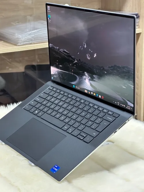 DELL XPS 15 9520 I7 12700H 16GO DDR5 1TO SSD NVIDIA GEFORCE RTX3050Ti 4GO 4K OLED TACTILE 