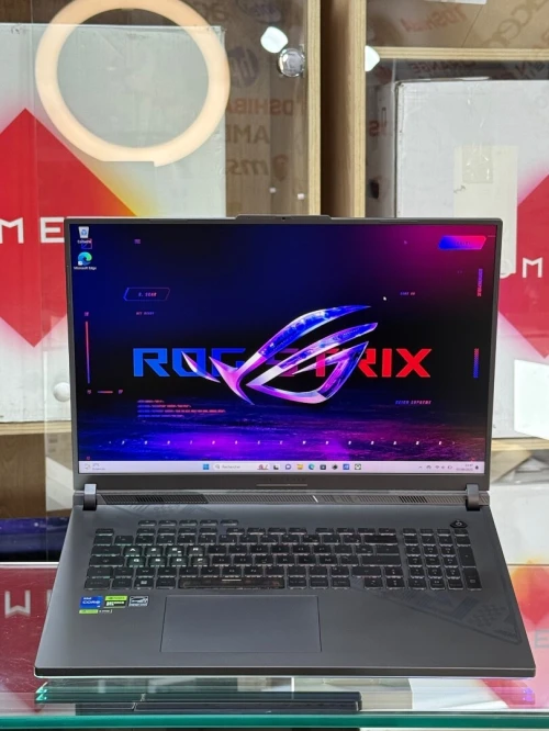 ASUS ROG STRIX G18 G814JV I7 13650HX 32GO 1TO SSD NVIDIA GEFORCE RTX4060 8GO GDDR6 18 240Hz