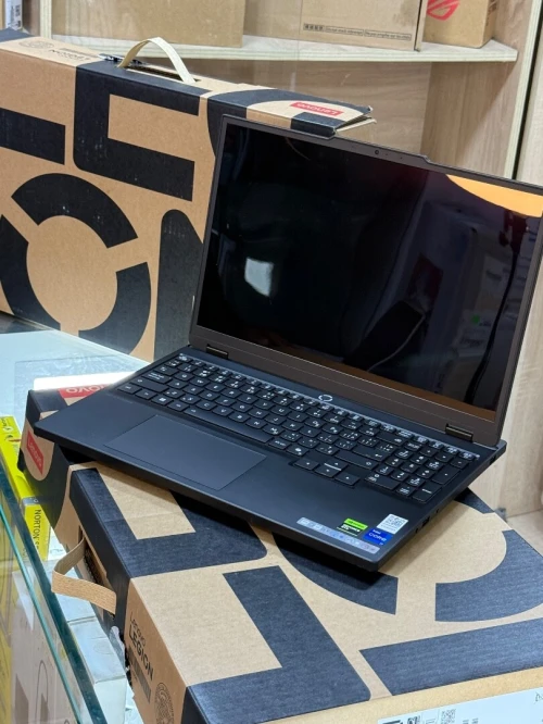 LENOVO LEGION 5 15IRX10 I7 14700Hx 32GO DDR5 1TO SSD NVIDIA GEFORCE RTX5070 8GO GDDR7 NEUF SOUS EMBALLAGE