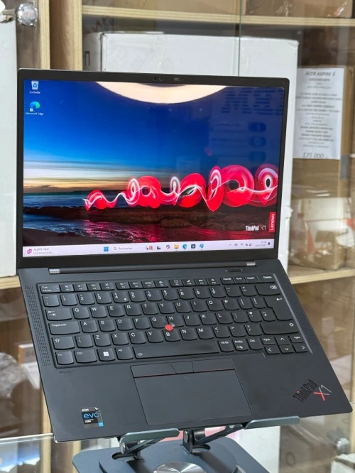LENOVO THINKPAD X1 CARBON GEN 9 I7 EVO 1165G7 16Go 512GO SSD 4K OLED 