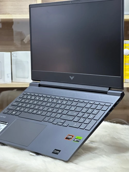 HP VICTUS 15 FB2082WM AMD RYZEN 5 8645HS 8GO DDR5 512GO SSD NVIDIA GEFORCE RTX4050 6GO NEUF SOUS EMB