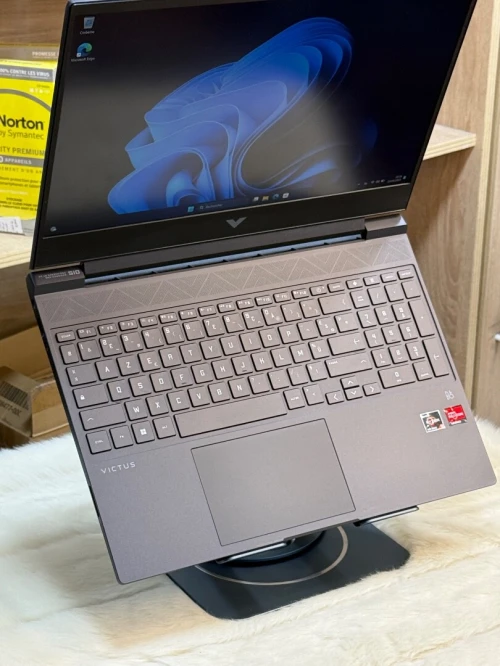 HP VICTUS 15 FB0XXX AMD RYZEN 5 5600H 16GO 512GO SSD AMD RADEON RX6500M 4GO