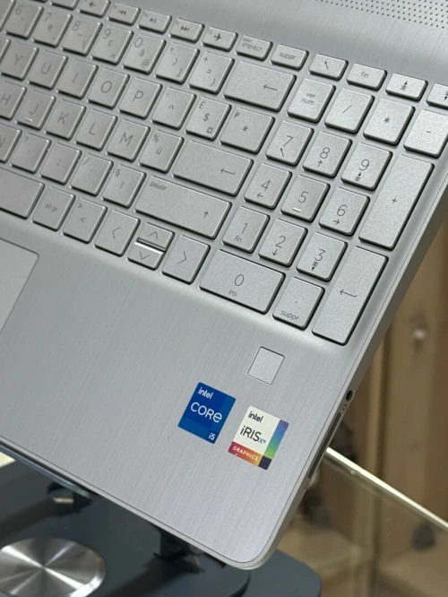 HP LAPTOP 15s FQ5XXX I5 1235U 16GO 512GO SSD