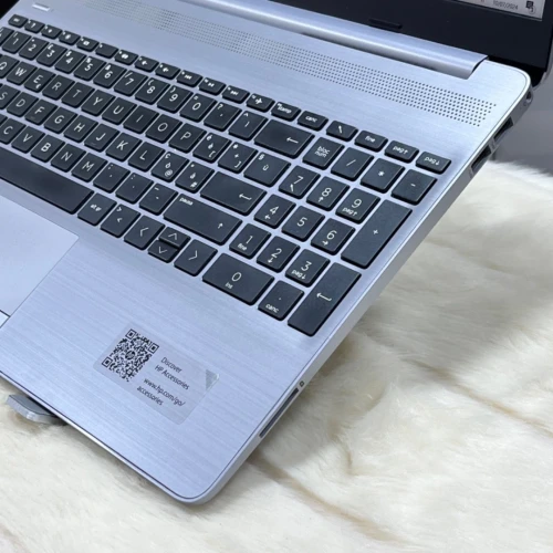 HP 255 G8 AMD RYZEN 7 5700U RAM 16 GO 1000GO SSD AMD RADEON GRAPHIC ECRAN 15.6" FULL HD 1080P WIN 11
